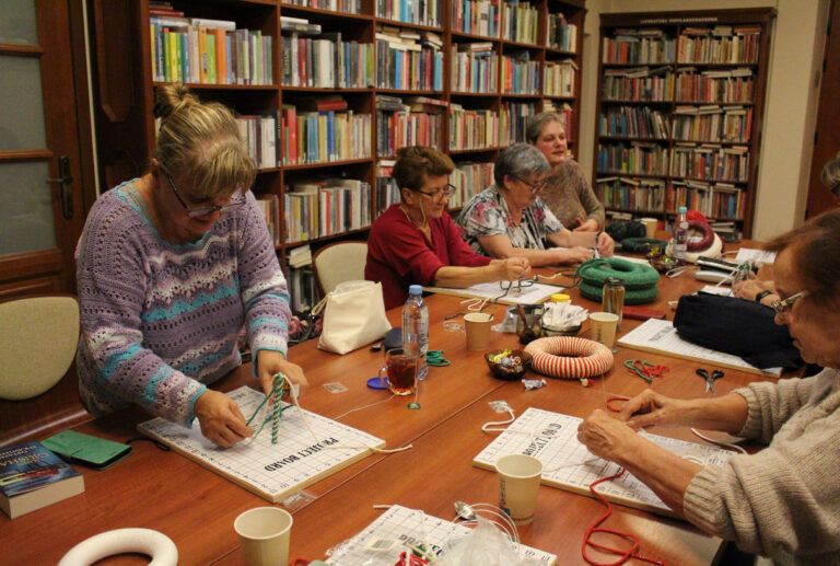 Babie lato z makramą